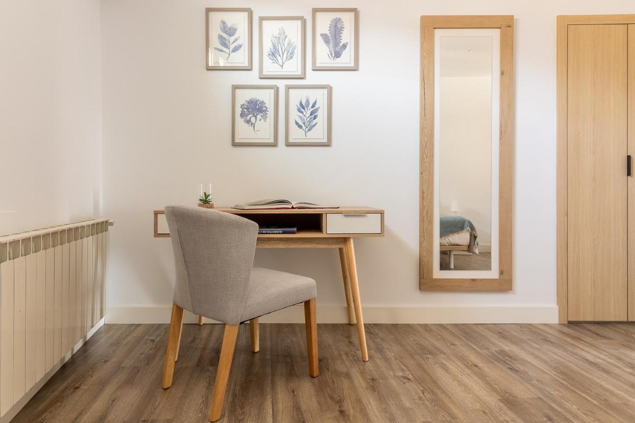 Apartamentos El Patio Plaza Santa Clara Caces מראה חיצוני תמונה